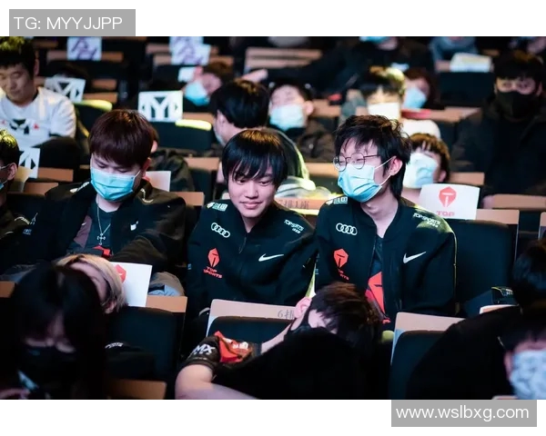 热议和平精英TES战术变革S15LOL引发电竞圈新思潮与讨论