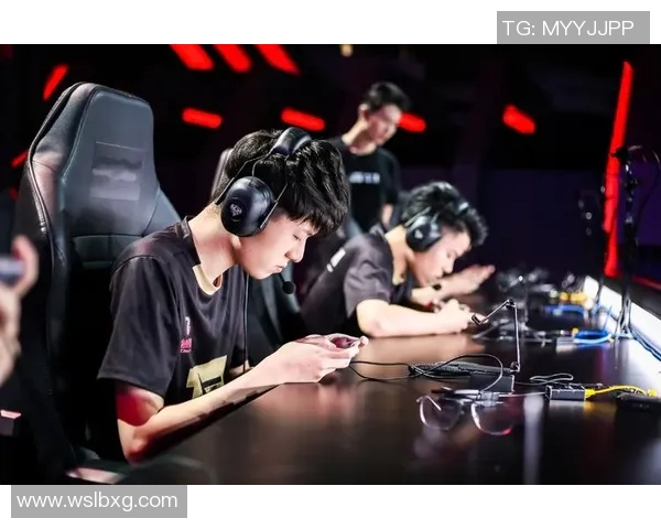 电竞新闻王者荣耀中RNG战队灵活性引发热议与争议的深度分析与讨论 电竞新闻王者荣耀中RNG战队灵活性引发热议与争议的深度分析与讨论